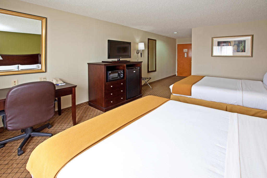Holiday Inn Express Hotel & Suites האריסון מראה חיצוני תמונה