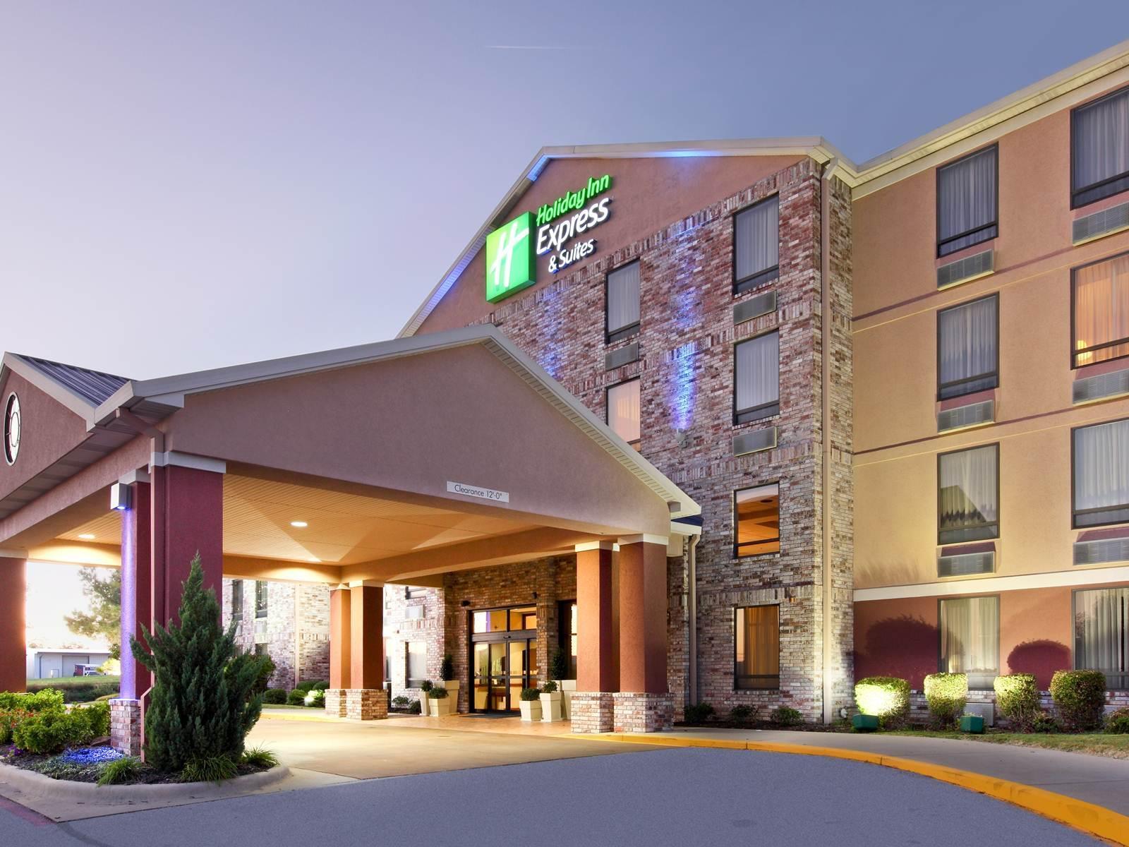 Holiday Inn Express Hotel & Suites האריסון מראה חיצוני תמונה