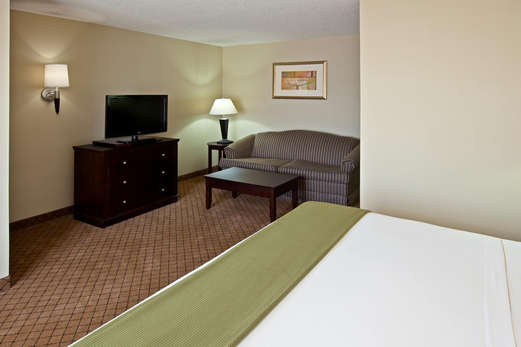Holiday Inn Express Hotel & Suites האריסון מראה חיצוני תמונה