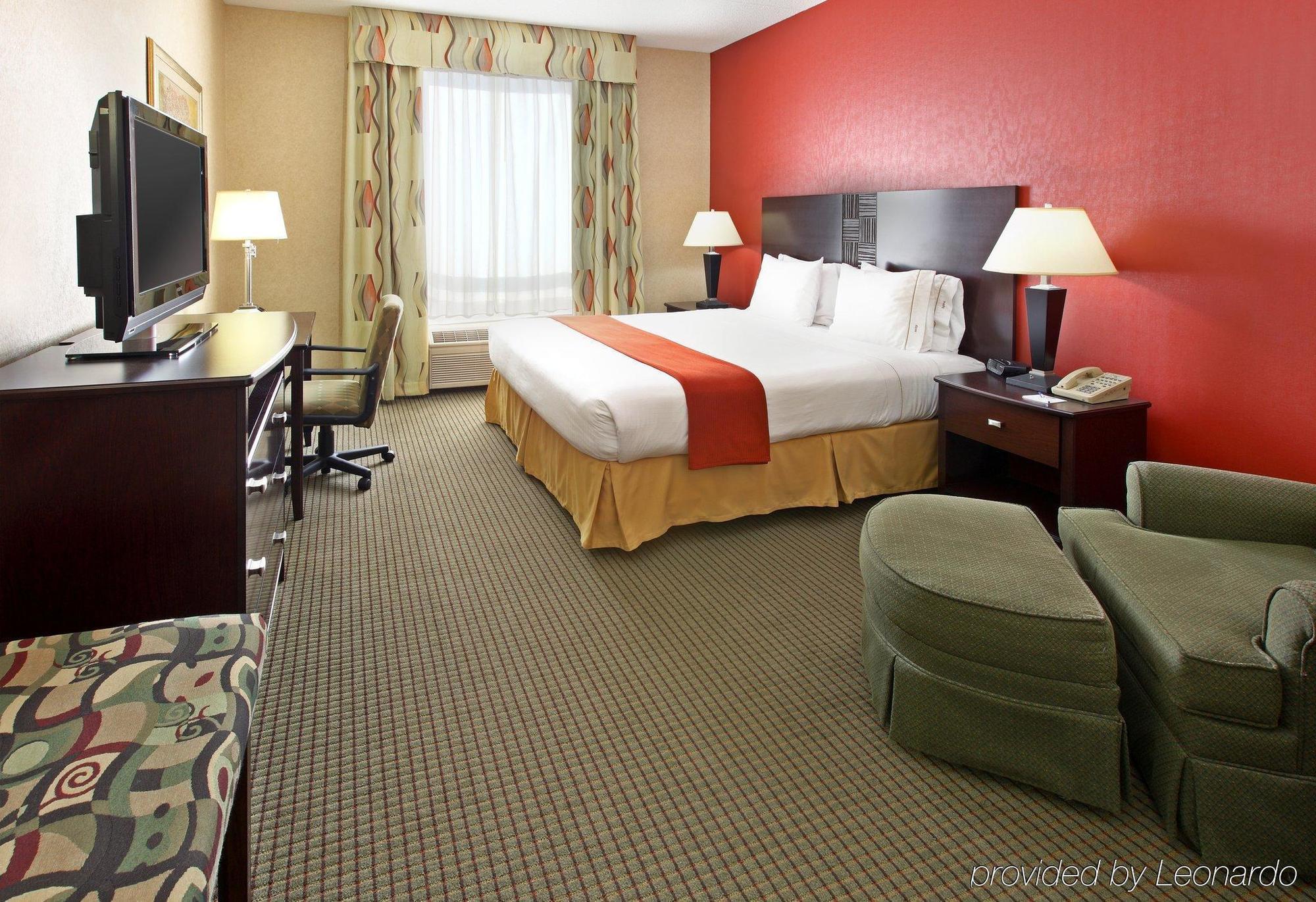 Holiday Inn Express Hotel & Suites האריסון חדר תמונה