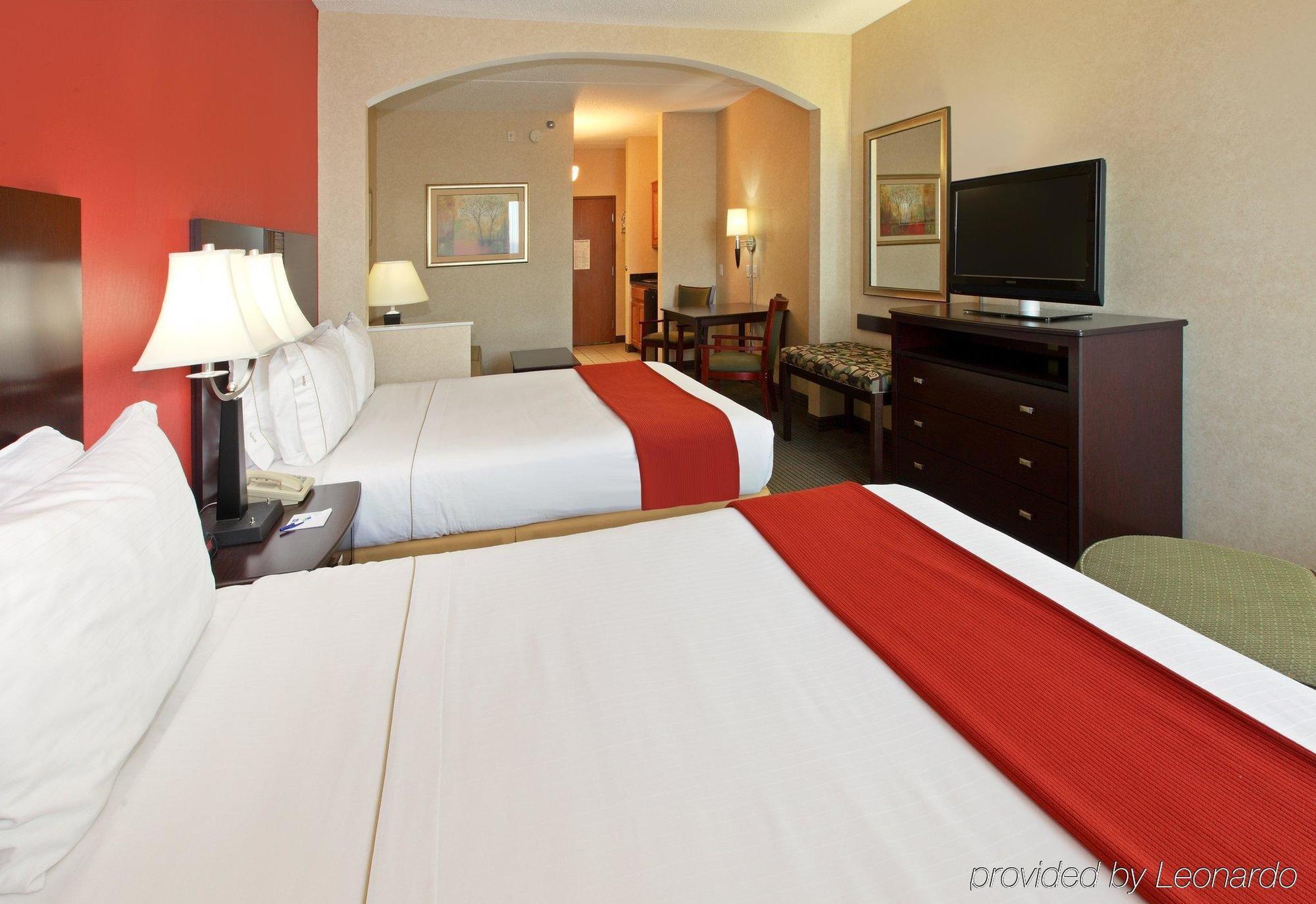 Holiday Inn Express Hotel & Suites האריסון חדר תמונה