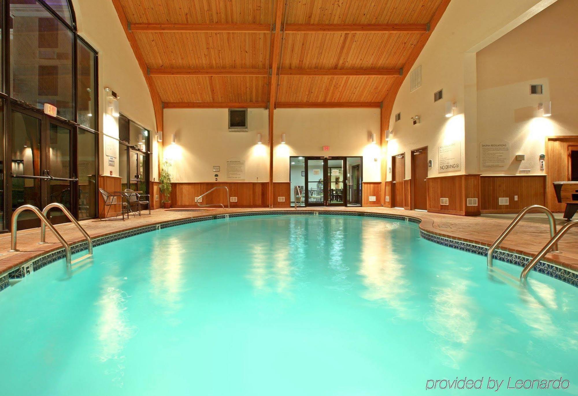 Holiday Inn Express Hotel & Suites האריסון מראה חיצוני תמונה