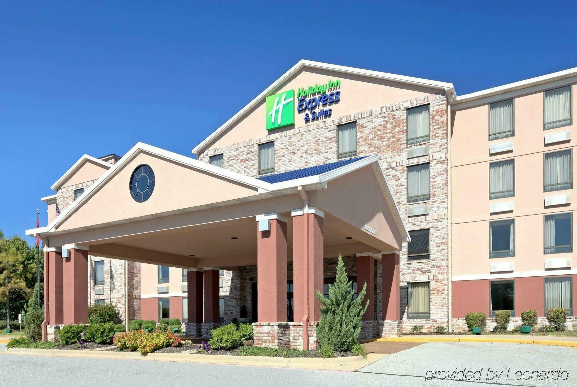 Holiday Inn Express Hotel & Suites האריסון מראה חיצוני תמונה